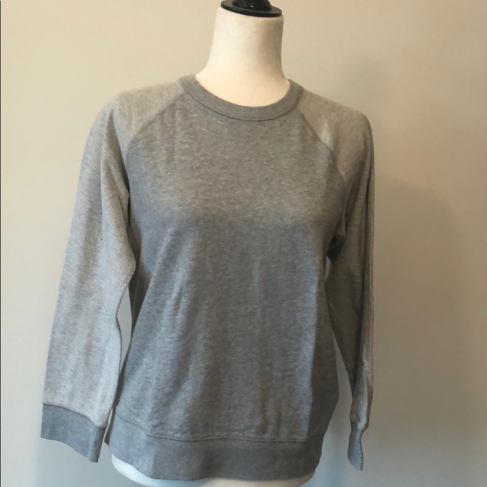 GAP sweatshirt, size M